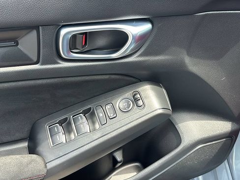 Used 2025 Honda Civic Type R image 14