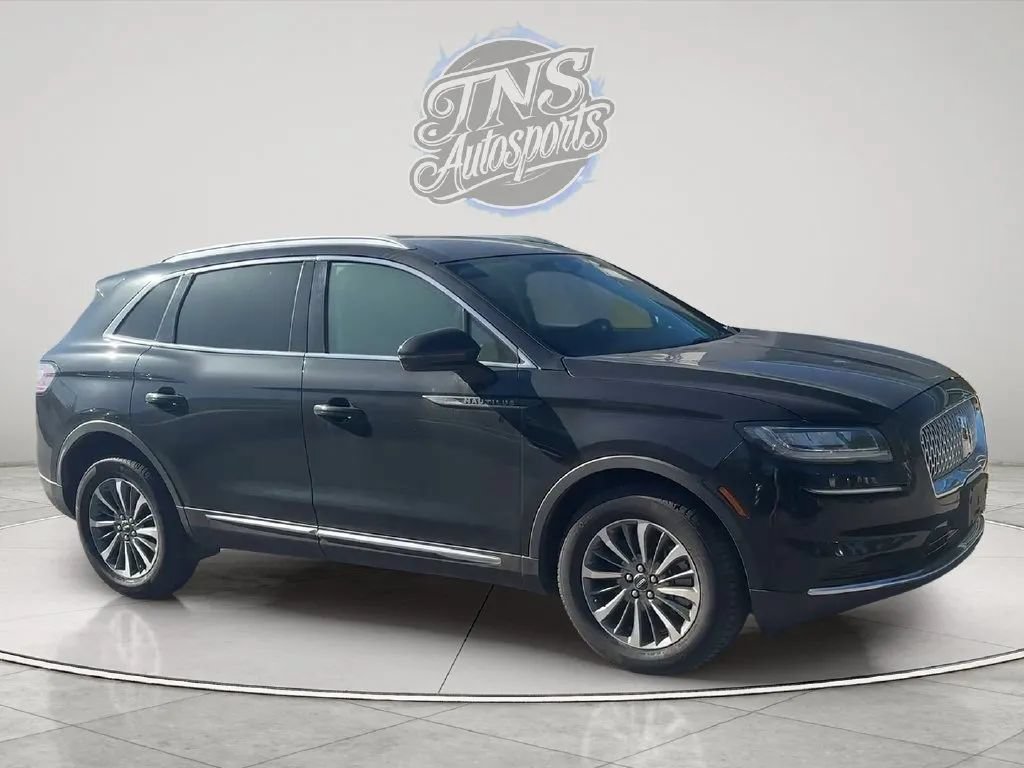 Used 2021 Lincoln Nautilus AWD w/ Equipment Group 101A image 7