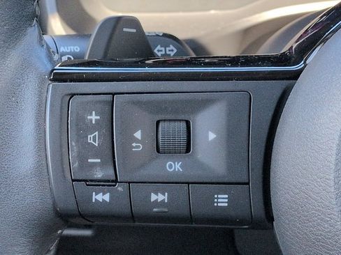 Certified 2024 Nissan Rogue SL FWD image 25