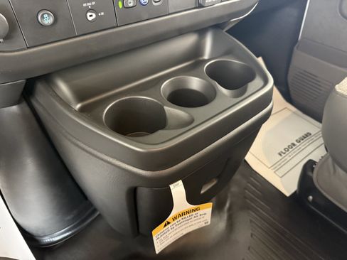 New 2025 Chevrolet Express 3500 w/ Driver Convenience Package image 23