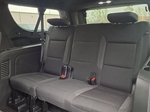 Used 2023 Chevrolet Suburban Commercial Fleet image 13