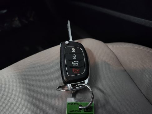 Used 2016 Hyundai Sonata SE w/ Cargo Package image 15