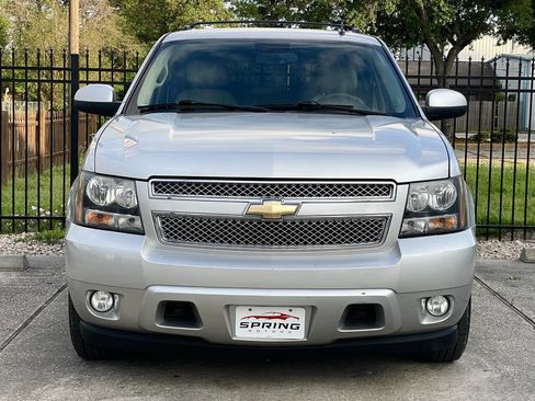Used 2011 Chevrolet Tahoe LT image 2