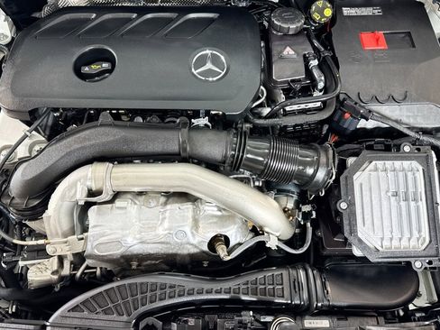 Certified 2025 Mercedes-Benz GLA 250 image 28