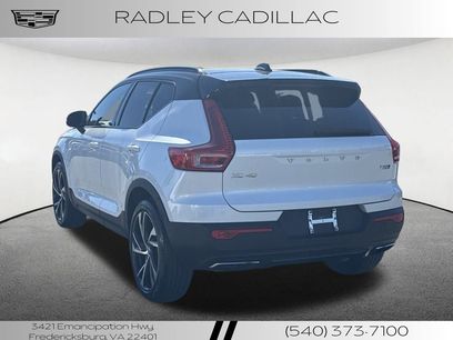 Used 2020 Volvo XC40 T5 R-Design