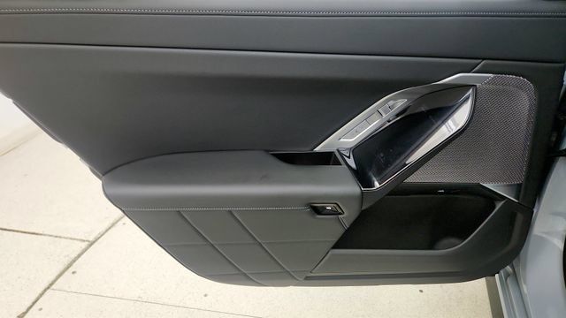 Used 2025 BMW 740i RWD image 45
