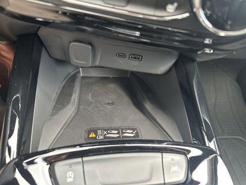 New 2025 Chevrolet Trax ACTIV w/ Sunroof Package image 19