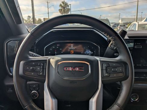 Used 2024 GMC Sierra 1500 SLE image 22