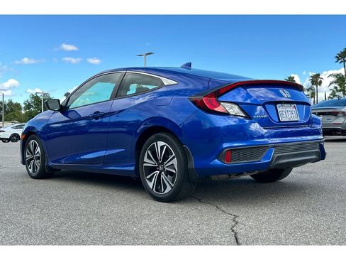 Used 2018 Honda Civic EX-T image 3