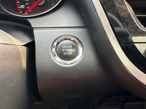 Used 2022 Toyota Camry XSE FWD image 29