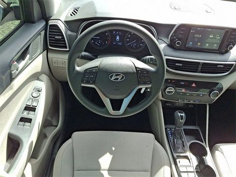 Used 2020 Hyundai Tucson SE image 11