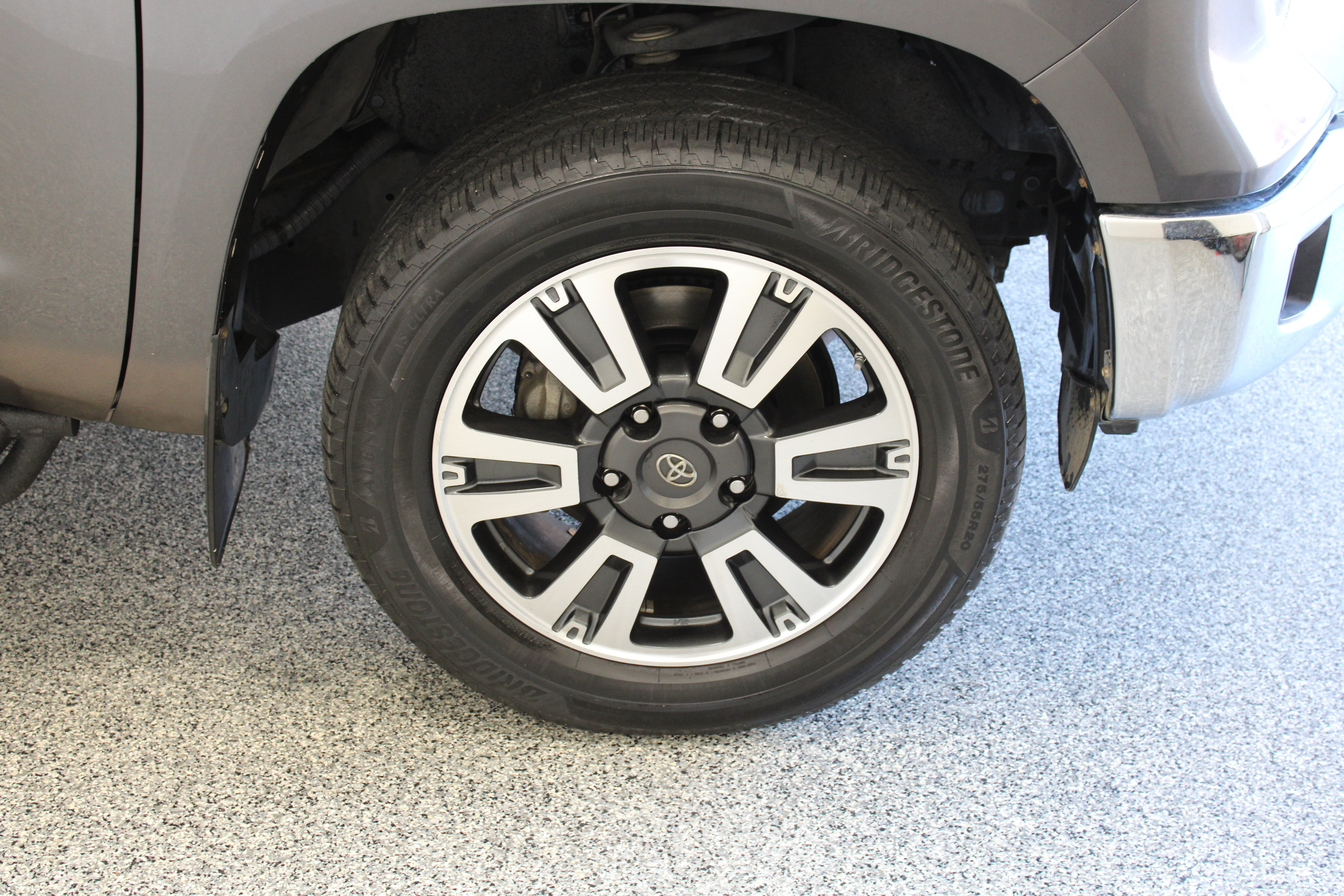 Used 2018 Toyota Tundra SR5 RWD image 5