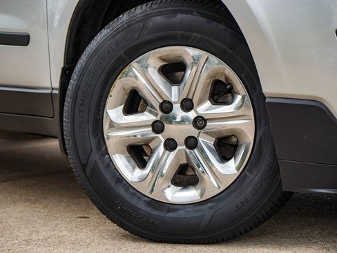 Used 2016 Chevrolet Traverse LS image 3