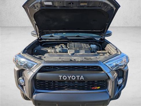 Used 2018 Toyota 4Runner TRD Off-Road Premium w/ TRD Performance Package image 27