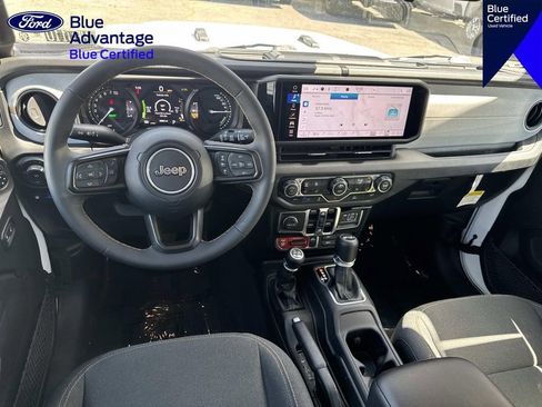 Used 2024 Jeep Wrangler Unlimited AWD/4WD image 10