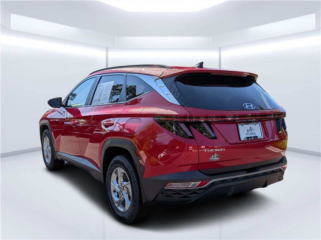 Certified 2023 Hyundai Tucson SEL AWD/4WD image 6