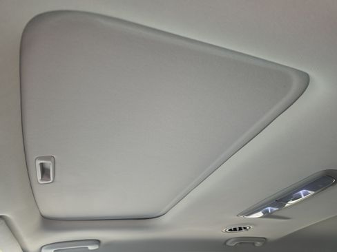 Certified 2023 Kia Telluride EX w/ EX Captain's Chair Package FWD image 24