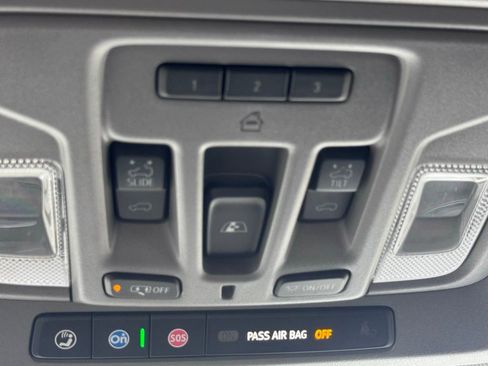 Used 2024 GMC Sierra 2500 Denali w/ Denali Reserve Package image 28