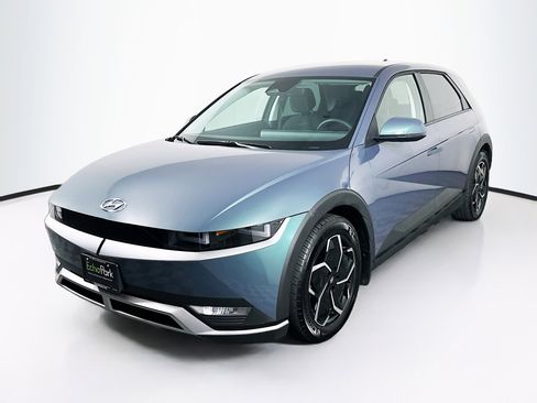 Used 2024 Hyundai Ioniq 5 SE image 3