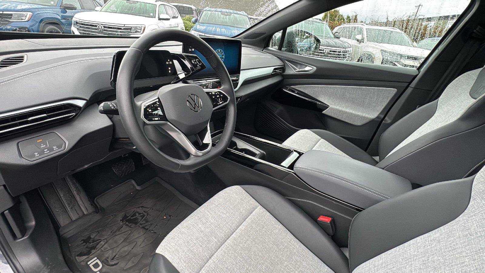 Certified 2023 Volkswagen ID.4 Pro AWD/4WD image 11