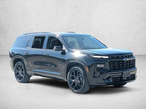 New 2026 Chevrolet Traverse RS w/ LPO, Floor Liner Package FWD image 5