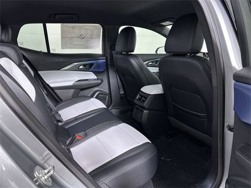 New 2026 Chevrolet Equinox EV LT image 27