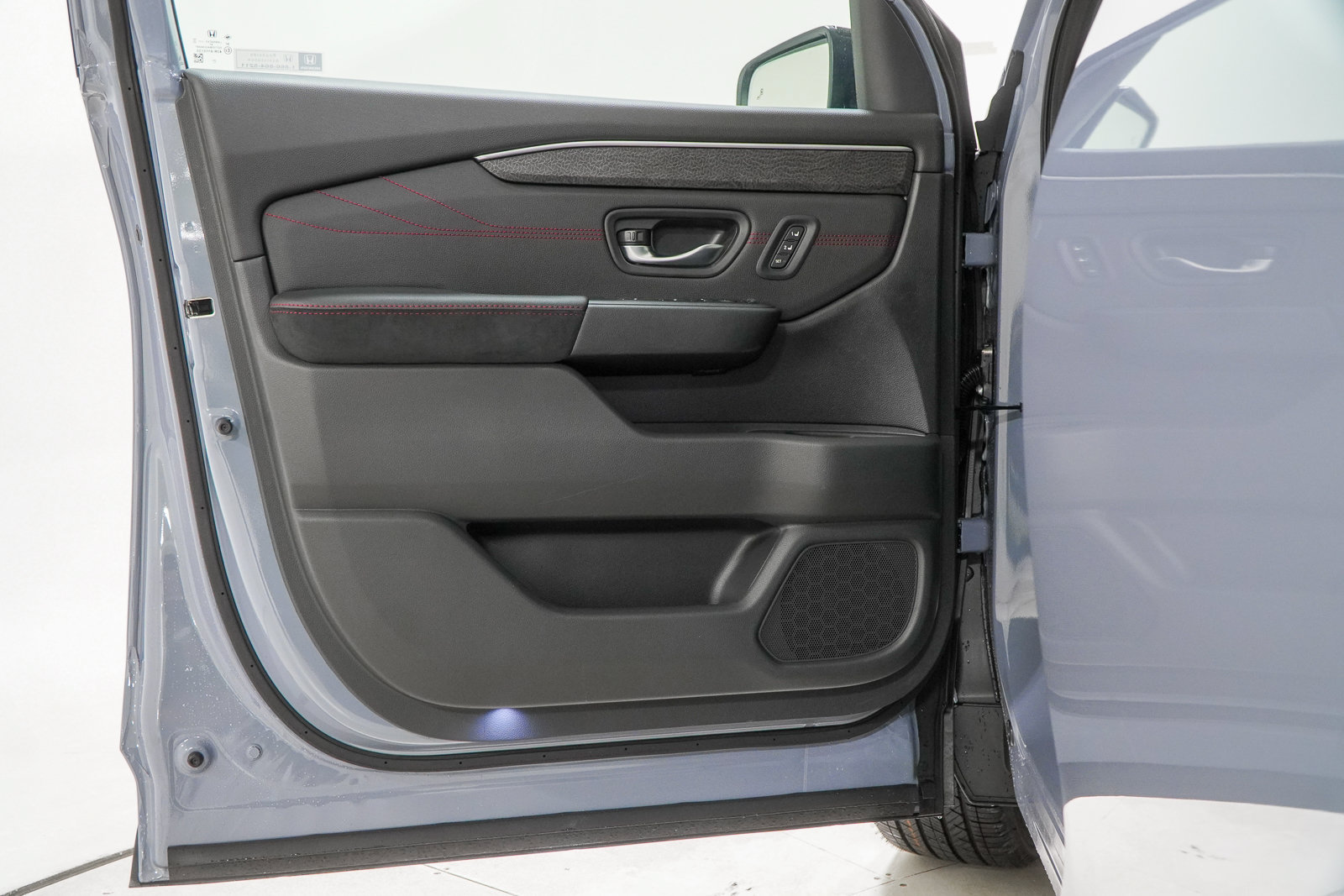 New 2026 Honda Pilot Black Edition image 16
