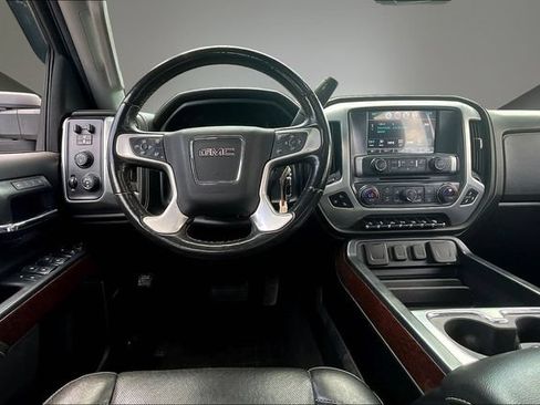 Used 2019 GMC Sierra 2500 SLT w/ Driver Alert Package AWD/4WD image 9