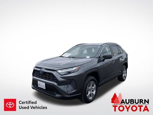 Certified 2024 Toyota RAV4 LE AWD/4WD image 4