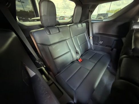 Used 2025 Ford Explorer ST RWD image 12