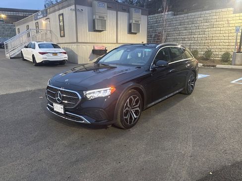 Used 2025 Mercedes-Benz E 450 4MATIC All-Terrain Wagon image 3