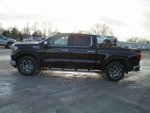 New 2026 GMC Sierra 1500 SLT w/ SLT Premium Plus Package image 9