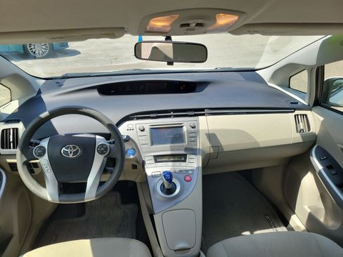 Used 2012 Toyota Prius Two FWD image 8