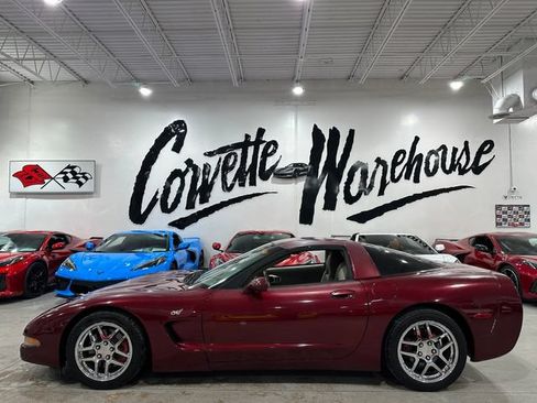 Used 2003 Chevrolet Corvette Coupe w/ Preferred Equipment Group RWD image 2