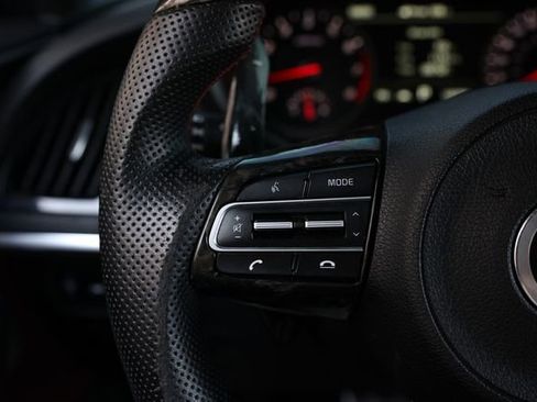 Used 2020 Kia Stinger GT1 image 36