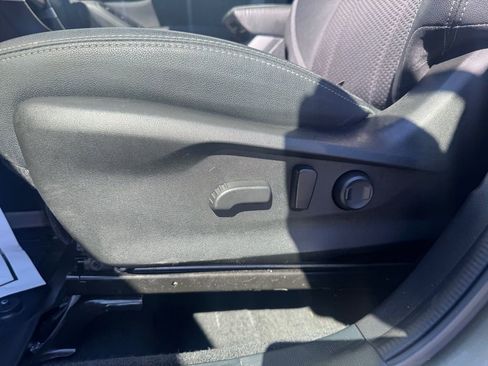 Used 2022 Subaru Forester Premium image 15