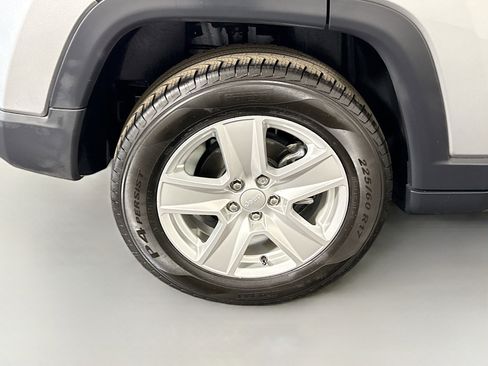 Used 2022 Jeep Compass Latitude w/ Convenience Group image 33