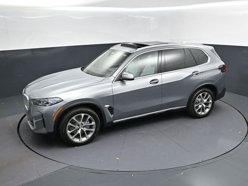New 2026 BMW X5 sDrive40i RWD image 31