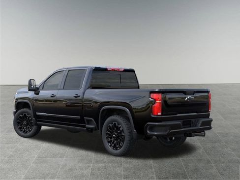 New 2026 Chevrolet Silverado 2500 High Country w/ High Country Premium Package AWD/4WD image 3