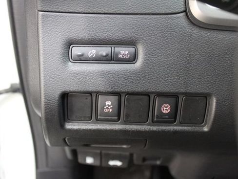 Used 2021 Nissan Murano S FWD image 14
