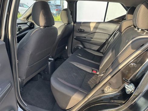 Used 2019 Nissan Kicks S image 11