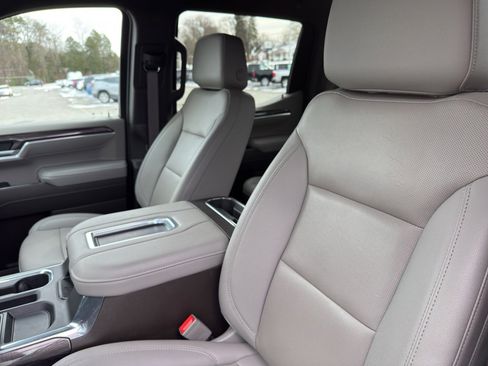 Used 2022 Chevrolet Silverado 1500 LTZ image 12