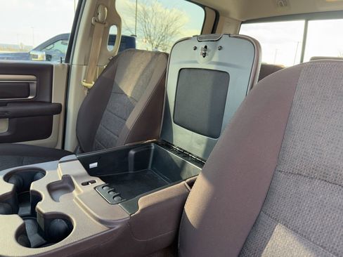 Used 2018 RAM 1500 Big Horn image 32