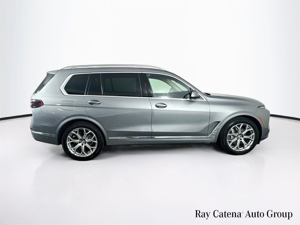Used 2026 BMW X7 xDrive40i w/ Premium Package AWD/4WD image 8