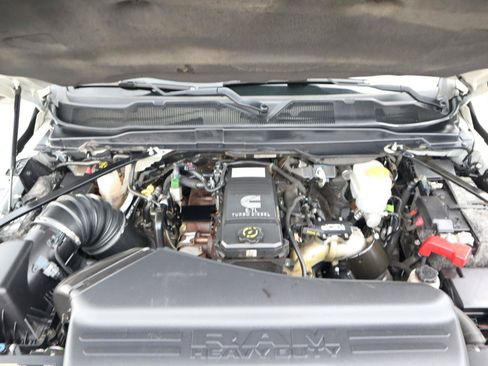 Used 2019 RAM 2500 Limited AWD/4WD image 19