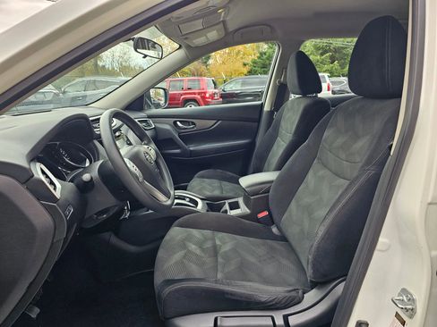 Used 2015 Nissan Rogue SL image 24