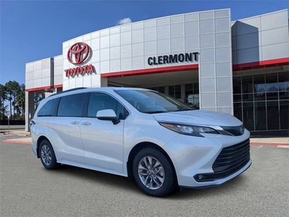 Used 2025 Toyota Sienna XLE