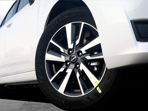 New 2025 Nissan Versa SV w/ Trunk Package image 3