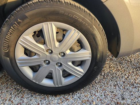 Used 2022 Kia Rio S image 33