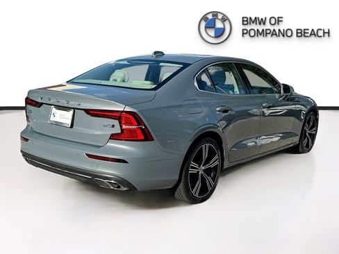 Used 2022 Volvo S60 B5 Inscription image 7